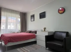 Urban Suites Spacious 2-Bedroom Apartment
