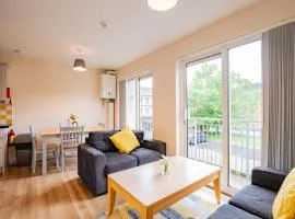 Stylish 4BR Apartment in the Heart of Limerick