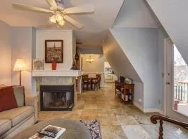 The Terrace 2 BR near the courthouse square with a King bed in the master BR