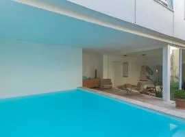 韦亚度10酒店