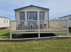 Riley's Caravan sand le mere tunstall view