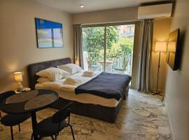 Apartment Belle Plage，位于戛纳的酒店