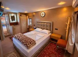Dar Gourdia Lodge - Authentic Stay in Skoura