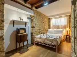 Stefanos House