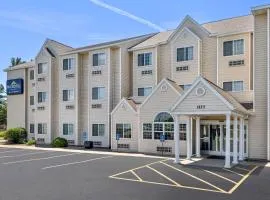 Microtel Inn & Suites by Wyndham Prairie du Chien