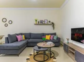 Mauve et Miel 2-BR Apartment In Batroun