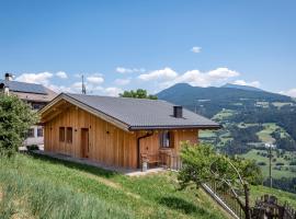 HAUSERHOF Chalet with Dolomite View，位于维兰德罗的酒店