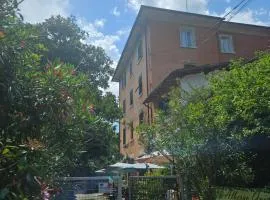 艾尔伯格古伊狄餐厅酒店