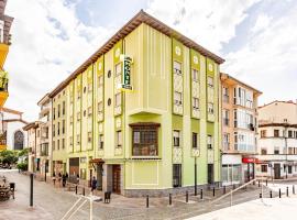 Pension Monteverde，位于坎加斯-德奥尼斯的酒店