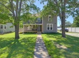 Charming Home 1/2 Mi Walk to Downtown Lee's Summit