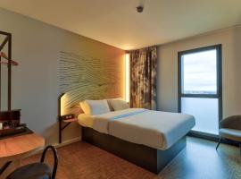B&B HOTEL Dijon Valmy Toison d'or，位于第戎的酒店