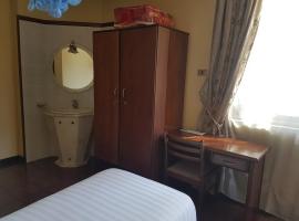 Summerland Hotel，位于Yinesa的酒店
