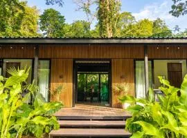 Moani Punta Uva Lodge 5 min Walk to beach
