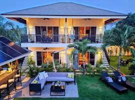 Hazel's Suites