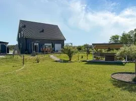 3 Bedroom Beautiful Home In Klintehamn