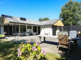 Family Home in Albæk, 6 guests