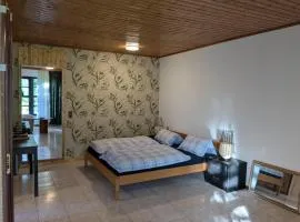 Monteur Budget Zimmer