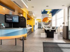 Hey Lou Hotel Nördlingen，位于诺德林根的酒店