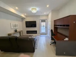 Modern Designer Suite Minutes to Thermëa Spa