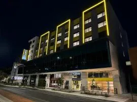 The 233 Suites Unscripted By Hyatt