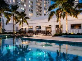 Apartamento completo em Ponta de Campina, 2 quartos, piscina, academia e Wi-Fi