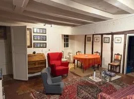 Maison au cœur Chenillé-Changé, village de charme