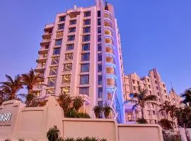 Suncoast Hotel & Towers