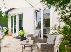 Modernes Ferienhäuschen am Zeulenrodaer Meer mit Terrasse, Klimaanlage, 1 SZ, max 3 Gäste