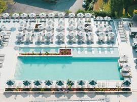 Iolida Corfu Resort by Smile Hotels，位于达西亚的酒店