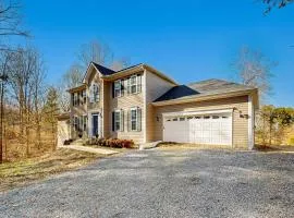 Stellar lakefront oasis with kayaks, SUP, firepits, dock, & games - dog-friendly