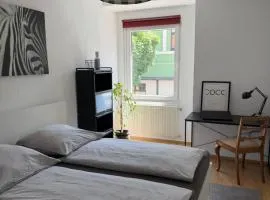 Mellow Oak by Interior Apartments - Familien App- 65qm - 5 Personen und Babybett - Solingen, nahe Köln&Düsseldorf - bahnhofsnah - A1 - Gratis WLAN & TV