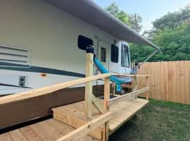 comfortable home on wheels