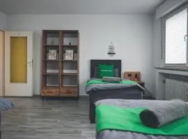 Livemore24 - Apartment 1 in Gladbeck WLAN - Smart-TV - 24-7 Check-in und Küche
