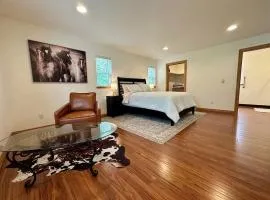 ElkLandia Suite- Rented separately, but in conjunction with Main Home rental
