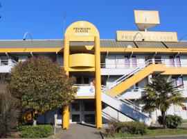 普瑞米尔东波尔多洛蒙经典酒店，位于洛尔蒙的酒店