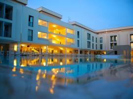 Hotel Terme Marine Leopoldo II TERME & SPA，位于格罗塞托港的带按摩浴缸的酒店