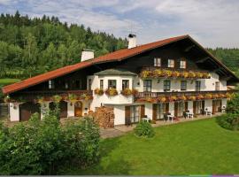 Pension Sonnleit´n - Urlaub mit Hund，位于茨维泽尔的酒店