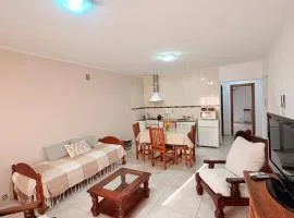 Departamento amplio y bien equipado en Azul
