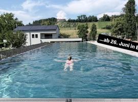 Landhotel Wratschko - Wirtshaus - Gamlitz - ehem Hotel am Marktplatz，位于加姆利茨的酒店