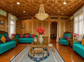 HAYAT Group OF Houseboats，位于斯利那加的酒店