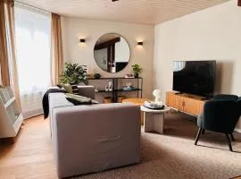 120sqm Duplex Apartment with AC Free Parking Family & Business