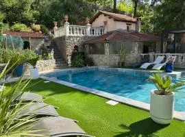 Appartement design avec piscine