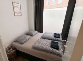 Modern Double Room 10 & Free Parking