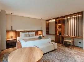 1616 Hotel