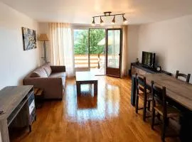 Appartement cozy et lumineux avec terrasse