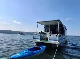 Knot Work Cayuga Lake 30ft Boat