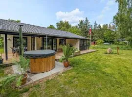 Stunning Home In Asnæs With Wifi