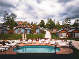Moon Village Comarnic，位于锡纳亚的酒店
