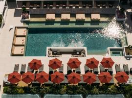 Santorini Heart Hotel & Spa，位于费拉的酒店