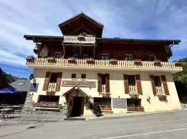 Hôtel-Chalet les Mélèzes